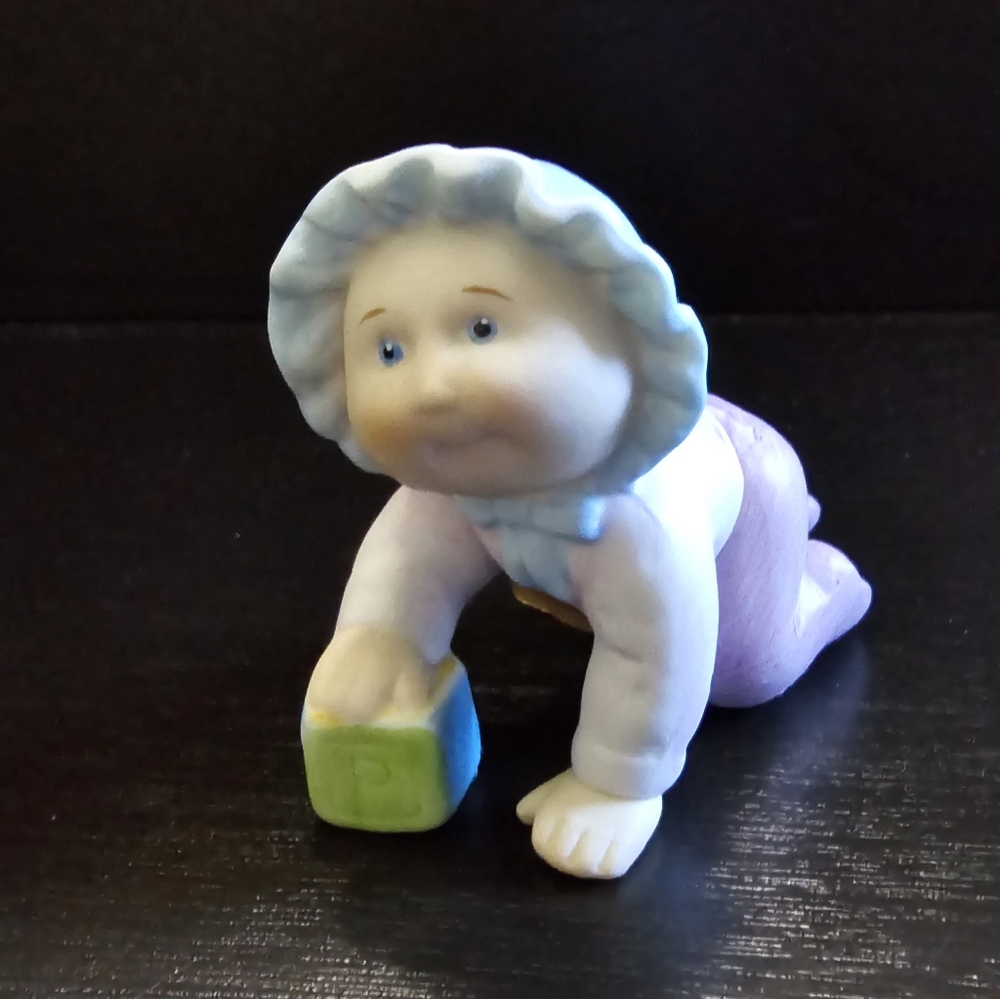 *Cabbage Patch Porcelain Crawling Baby Figurine*